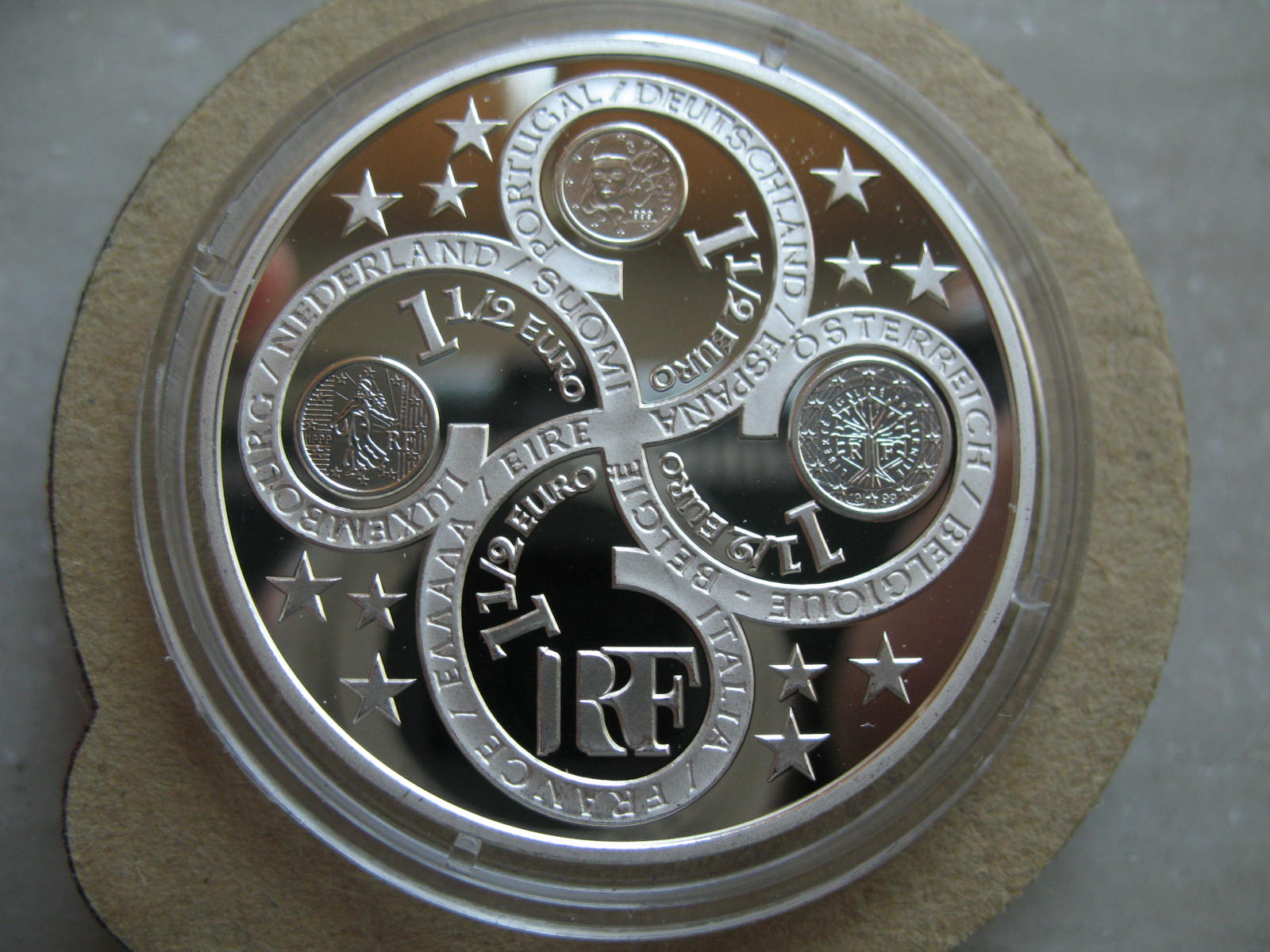 2003年法国1.5欧元精制纪念大银币-币中币 中