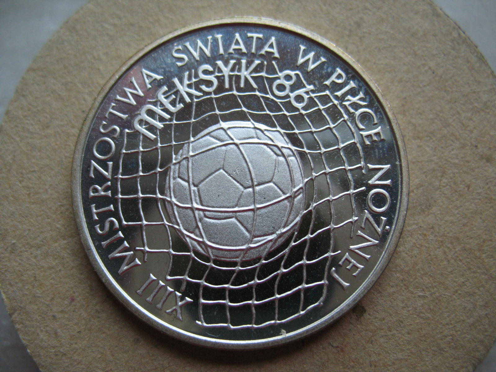 1986年波兰500兹精制纪念银币-世界杯 中邮网